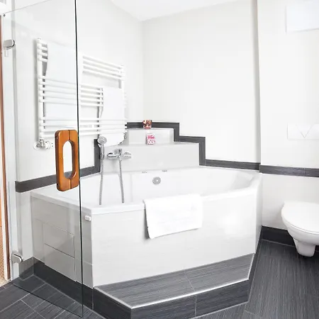 Allgovia Garni Bed & Breakfast 4*